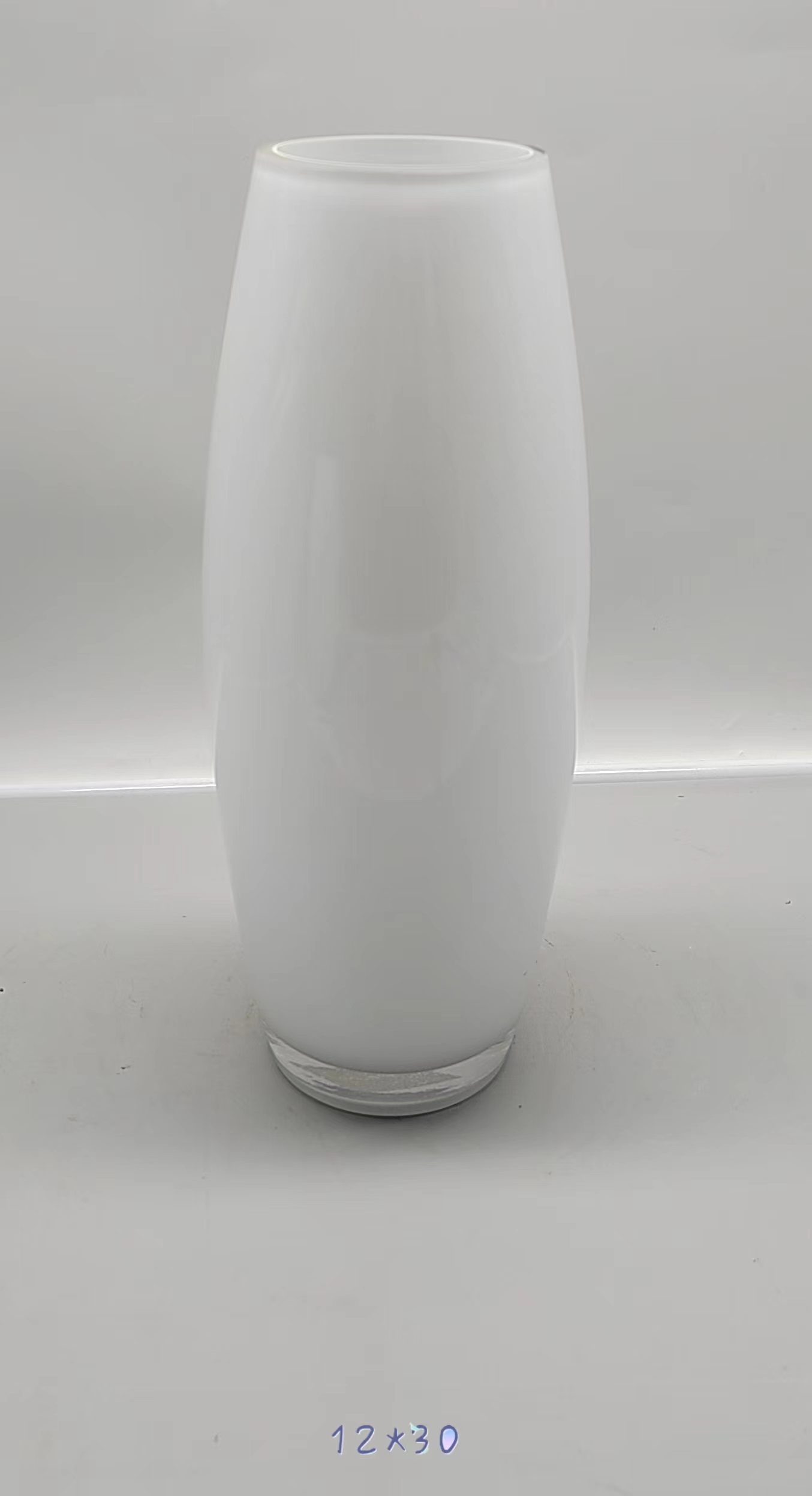 Glass vase in white primary color