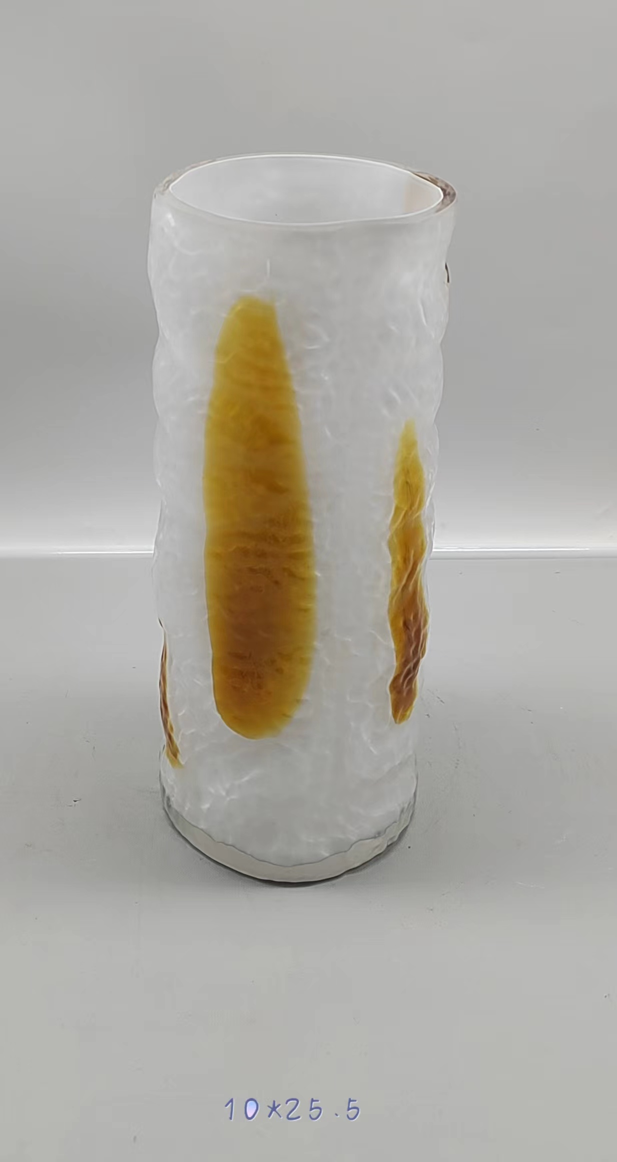 Glass vase in primary color hand-made