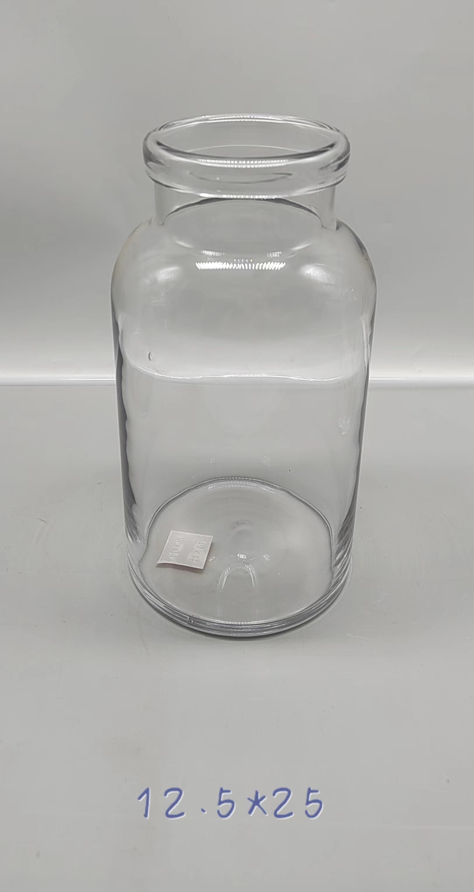 Crystal  glass vase made by hands