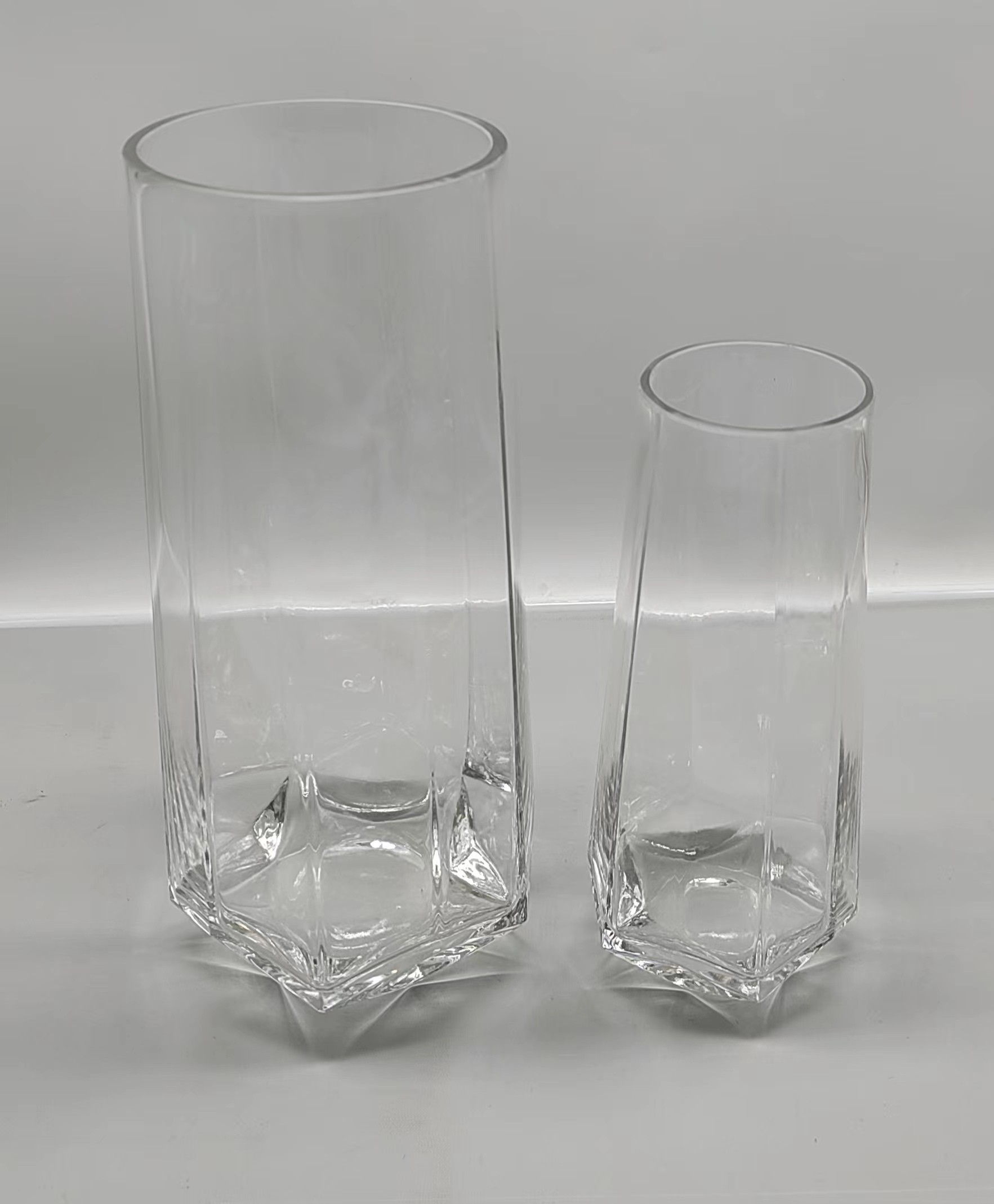 A group of clear glass vase made-hand