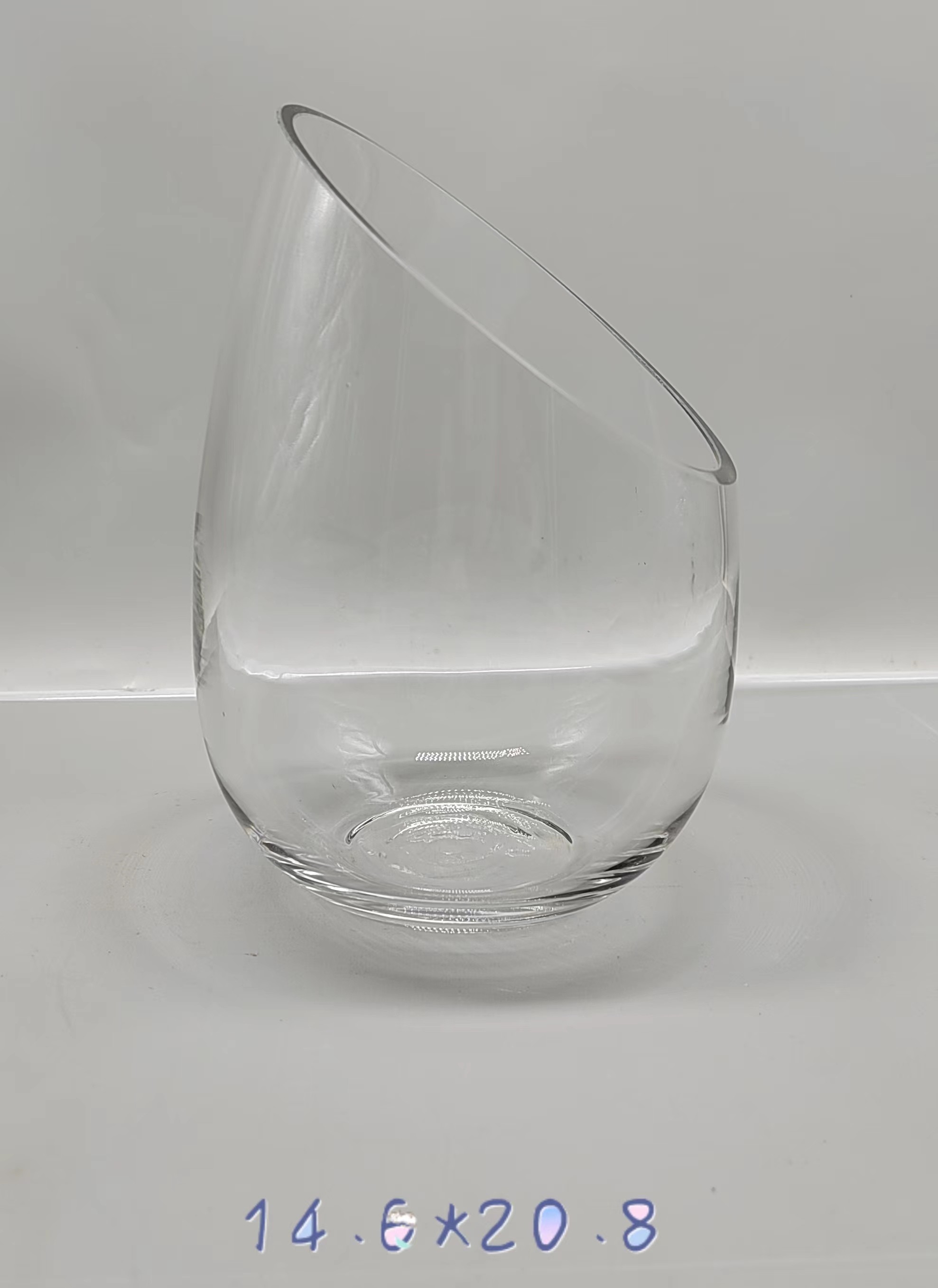 Clear glass candle holder
