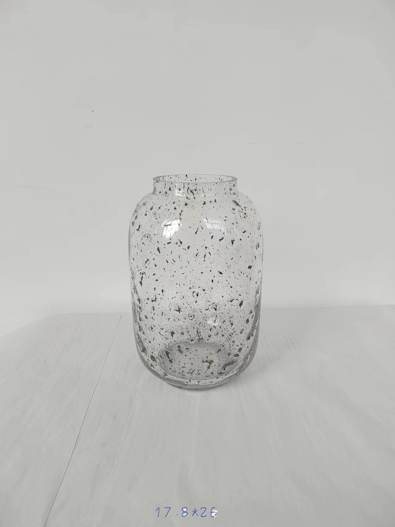Glass  Vase with dot  hand-made