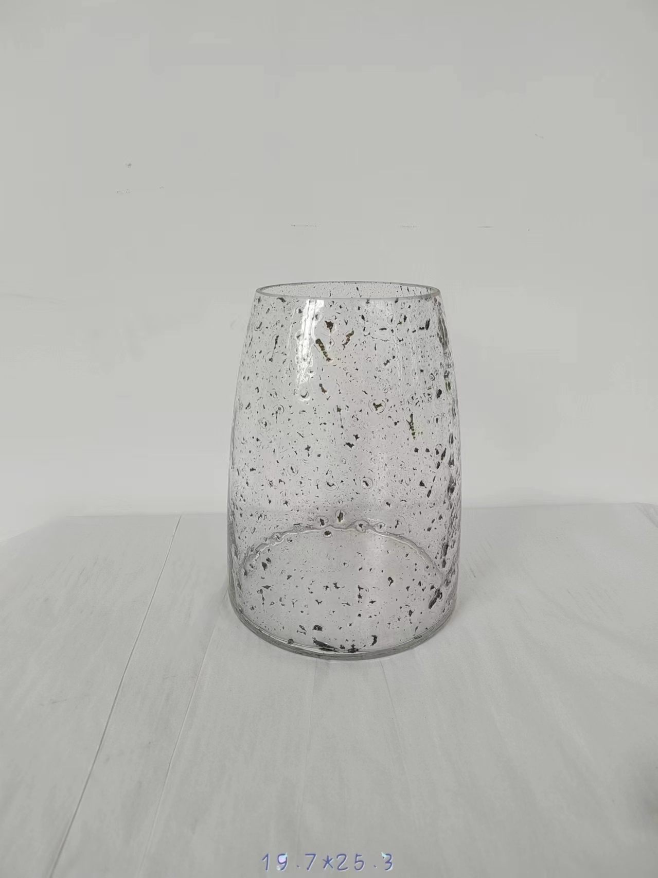 Glass  Vase with dot/L