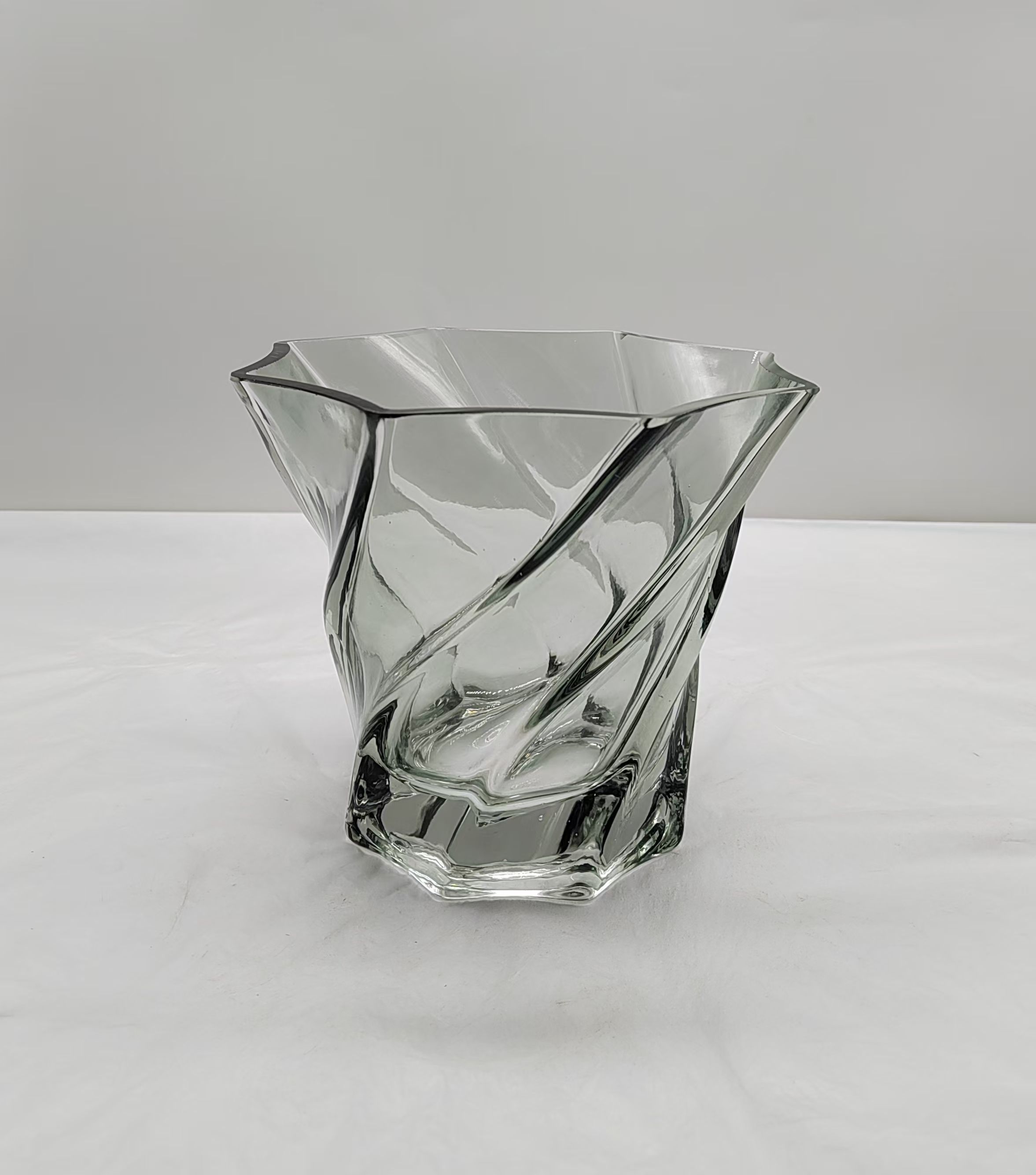 Glass vase spray color hand-made